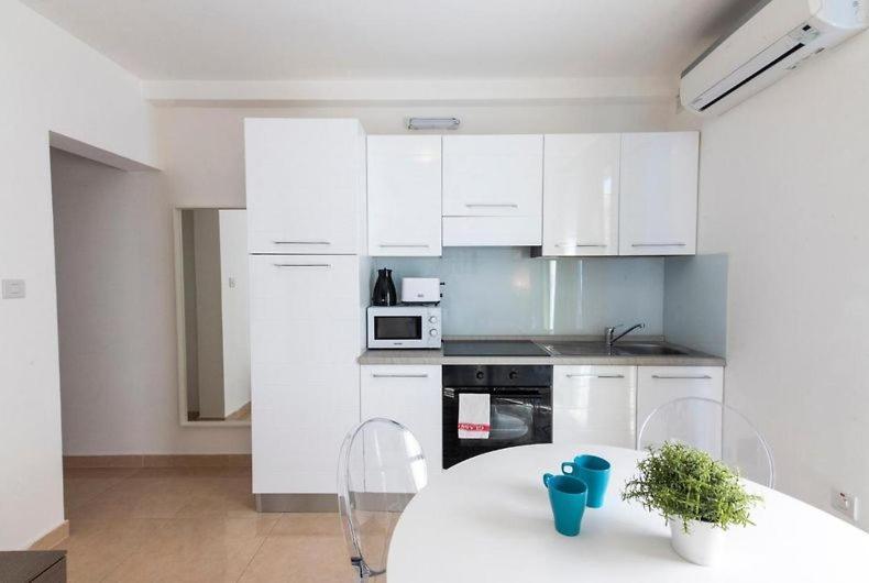 The Caves Apartments San Ġiljan Extérieur photo