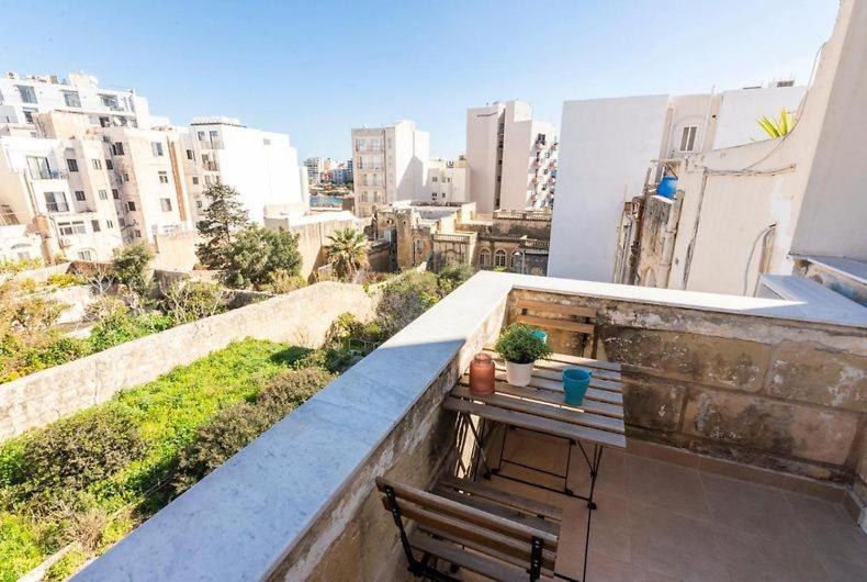 The Caves Apartments San Ġiljan Extérieur photo