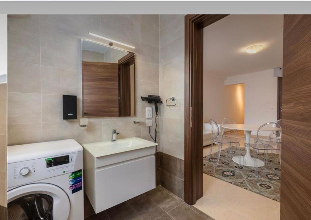 The Caves Apartments San Ġiljan Extérieur photo