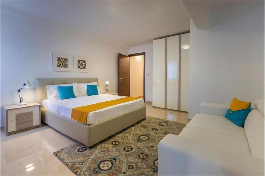The Caves Apartments San Ġiljan Extérieur photo