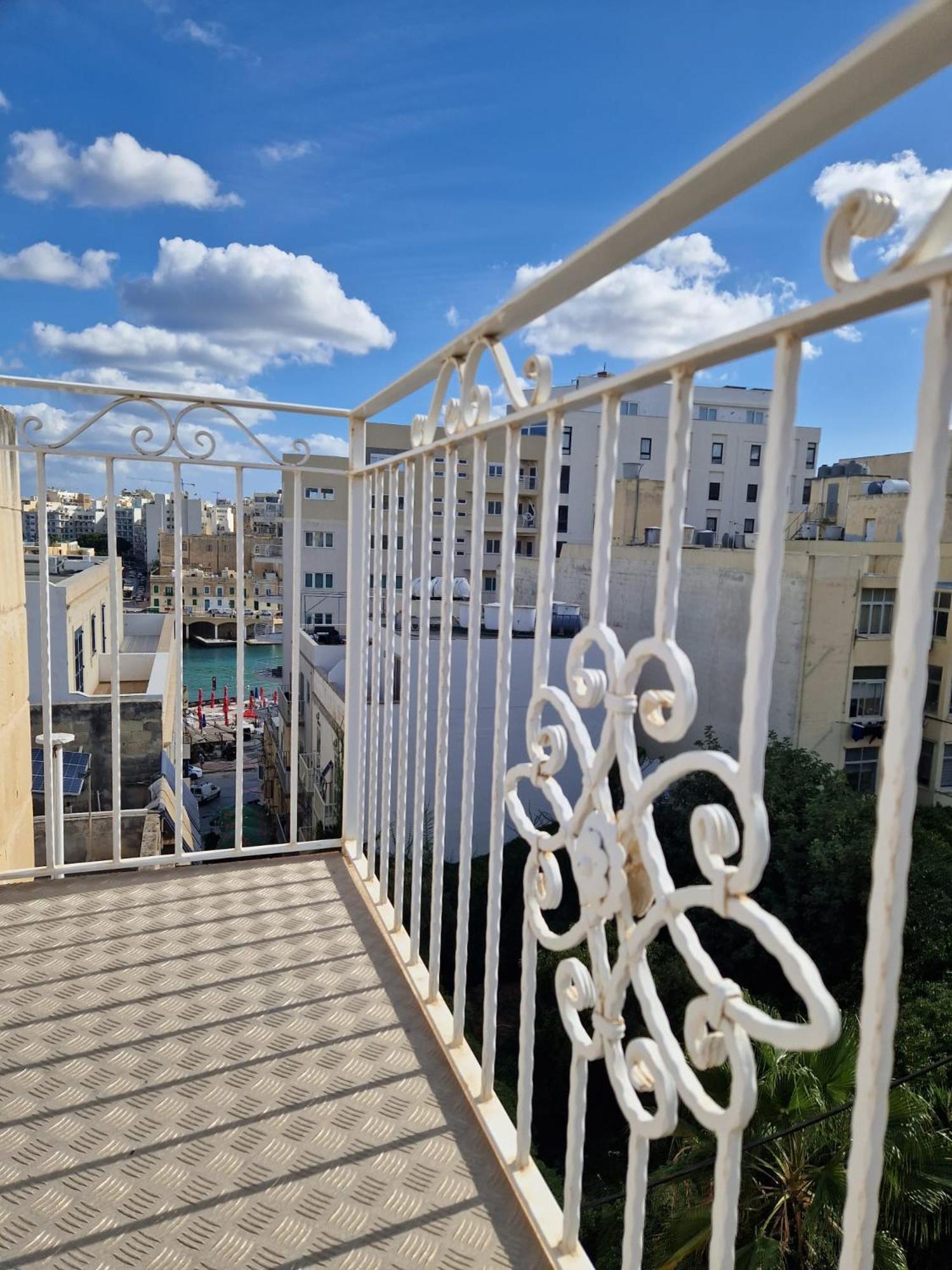 The Caves Apartments San Ġiljan Extérieur photo